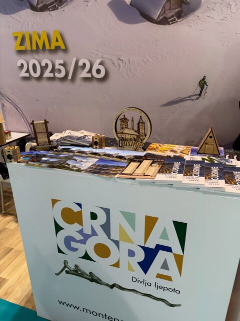 📍 56. Međunarodni Sajam Turizma 📍

Turistička organizacija Gusinje učestvovala je na 56. Međunarodnom sajmu turizma u Novom Sadu 27.11 - 29.11. u organizaciji Nacionalne turističke organizacije Crne Gore. 

Na zajedničkom štandu predstavljeni su prirodni potencijali kako Gusinja, tako i ostalih sjevernih opština.
Predstavili smo Nacionalni park Prokletije, ponudu aktivnog odmora i autentičke lokalne tradicije.

Učešće na sajmu doprinijelo je jačanju saradnje sa partnerima i promociji Gusinja kao atraktivne destinacije za ljubitelje prirode i aktivnog turizma. 💫

#gusinje #togusinje #montenegro #montenegrowildbeauty #gomontenegro